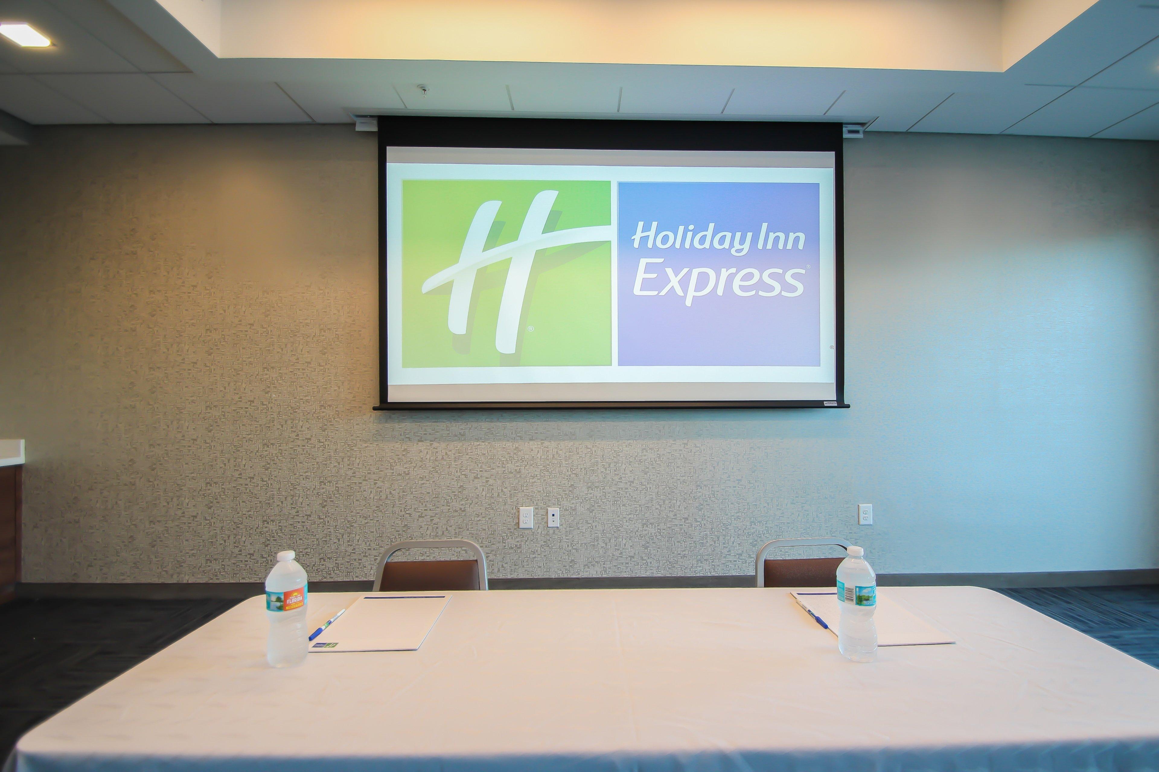 Holiday Inn Express&Suites Miami Airport East Exterior foto
